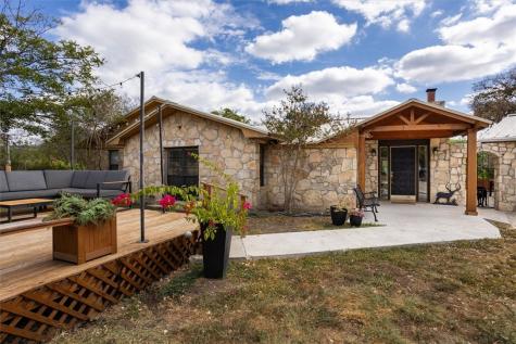 15689 Ranch Road 337 Camp Wood TX 78833