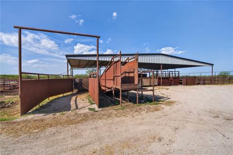 1389 W Fm 2044 Alice TX 78332