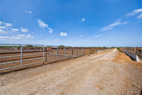1389 W Fm 2044 Alice TX 78332