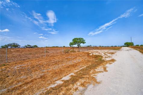 1389 W Fm 2044 Alice TX 78332