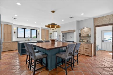 1389 W Fm 2044 Alice TX 78332