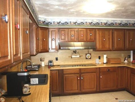 177 Schirmer Woodsboro TX 78393