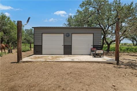 490 Hernandez Road Poteet TX 78065