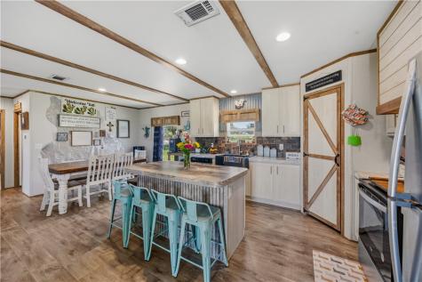 490 Hernandez Road Poteet TX 78065
