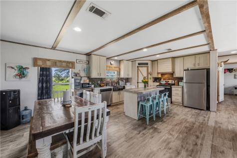 490 Hernandez Road Poteet TX 78065