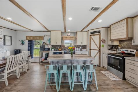 490 Hernandez Road Poteet TX 78065
