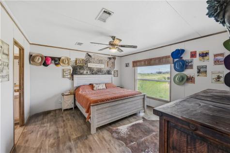 490 Hernandez Road Poteet TX 78065