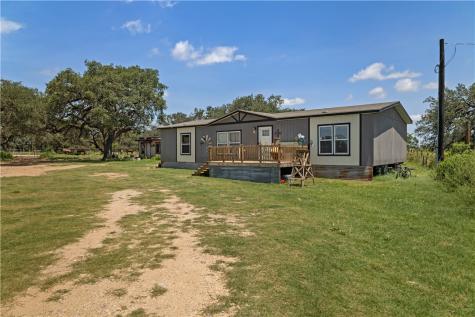 490 Hernandez Road Poteet TX 78065