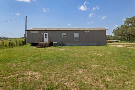 490 Hernandez Road Poteet TX 78065
