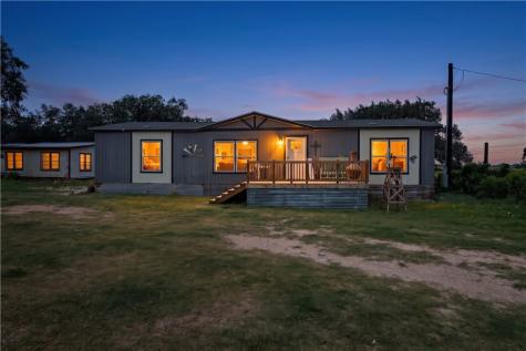 490 Hernandez Road Poteet TX 78065