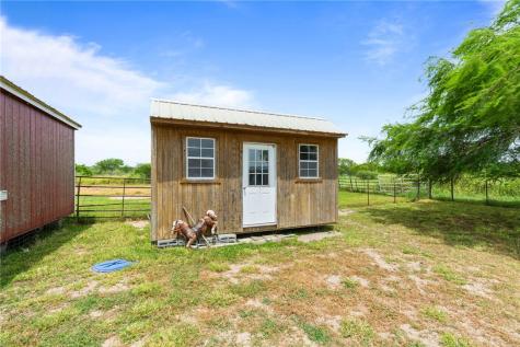 434 E County Road 2270 Riviera TX 78379