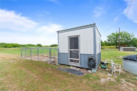 434 E County Road 2270 Riviera TX 78379