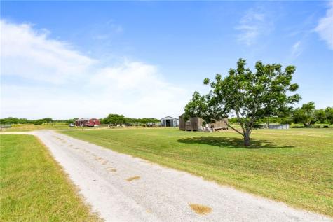 434 E County Road 2270 Riviera TX 78379