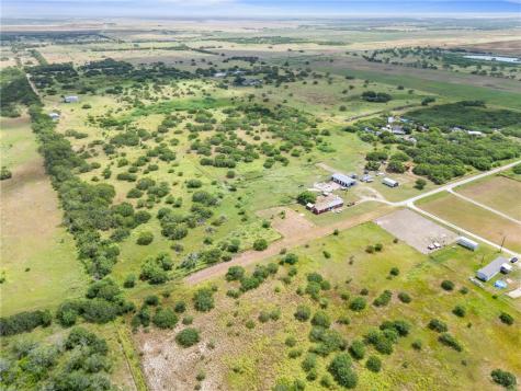 434 E County Road 2270 Riviera TX 78379