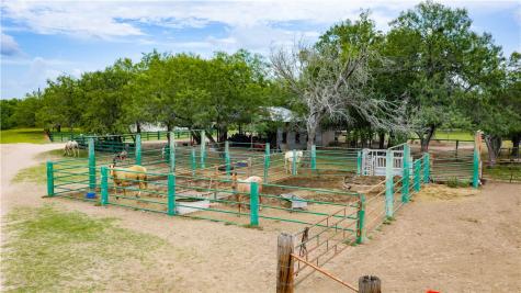 560 Fm 624 George West TX 78022
