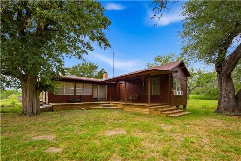 560 Fm 624 George West TX 78022