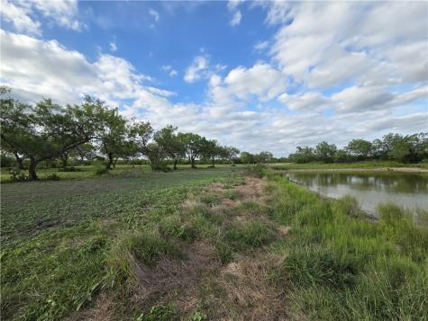 3073 Bravo 6 San Diego TX 78384