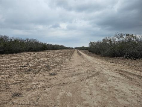 3073 Bravo 6 San Diego TX 78384