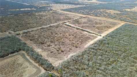 Cr 416 . Premont TX 78375