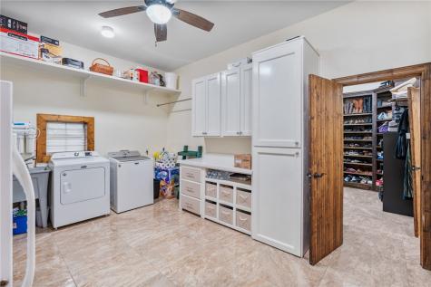 1058 S Smith Avenue Hebbronville TX 78361