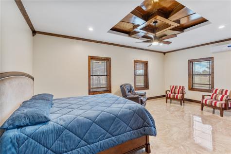 1058 S Smith Avenue Hebbronville TX 78361