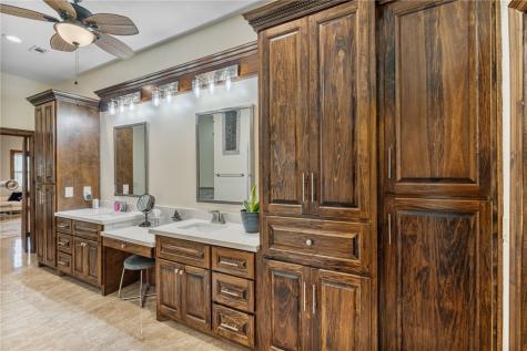1058 S Smith Avenue Hebbronville TX 78361