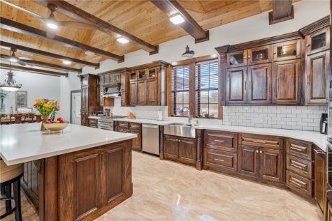 1058 S Smith Avenue Hebbronville TX 78361