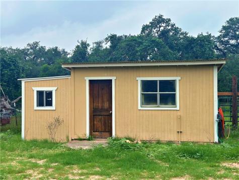 586 Jenschke Lane Poteet TX 78065