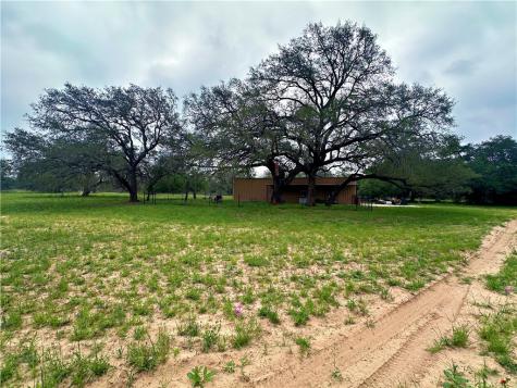 586 Jenschke Lane Poteet TX 78065