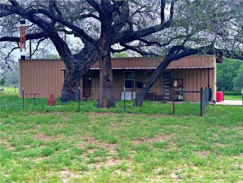 586 Jenschke Lane Poteet TX 78065