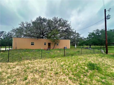 586 Jenschke Lane Poteet TX 78065