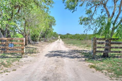 4003 Fm-1349 Beeville TX 78102