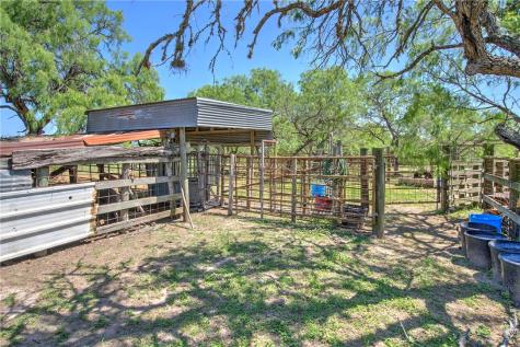 4003 Fm-1349 Beeville TX 78102