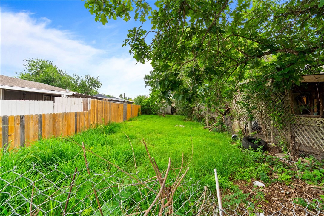806 Elesa Street Corpus Christi TX 78405