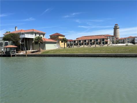 713 Kings Point Corpus Christi TX 78402