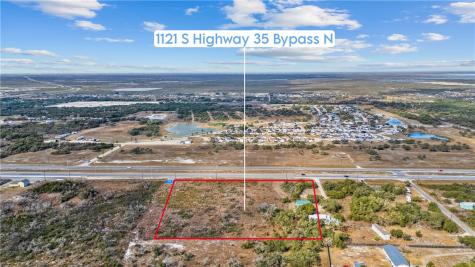 1121 S Highway 35 Aransas Pass TX 78336