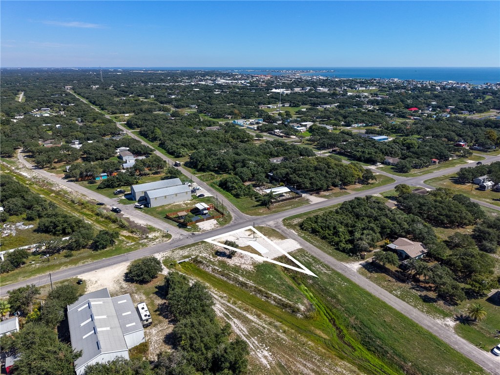 902 W Hood Rockport TX 78382