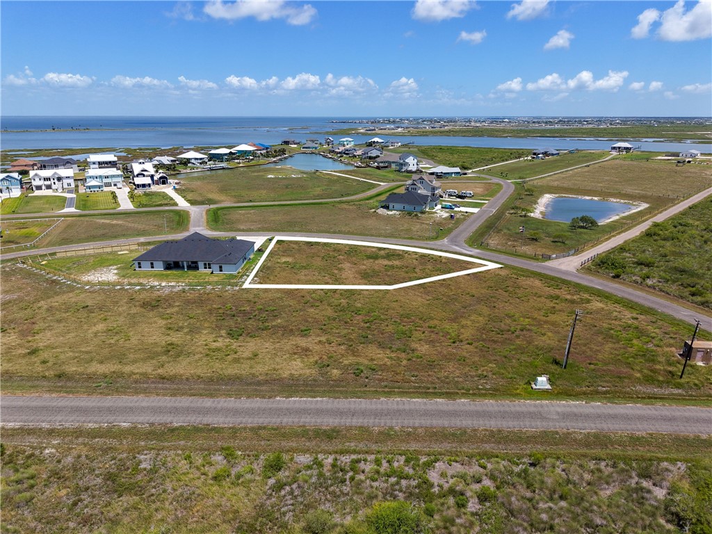 16 Northpointe Circle Rockport TX 78382