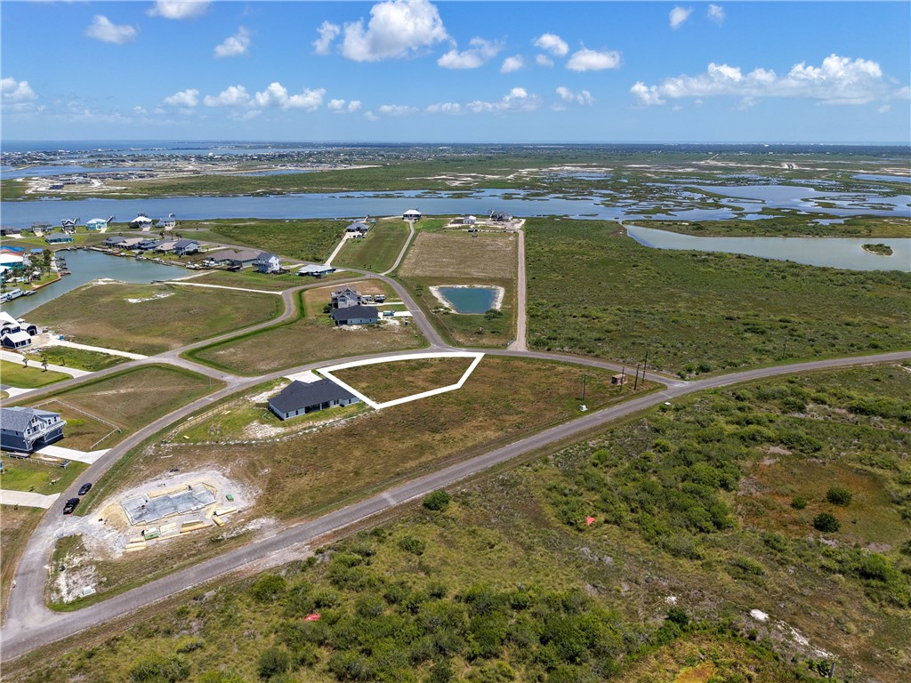 16 Northpointe Circle Rockport TX 78382
