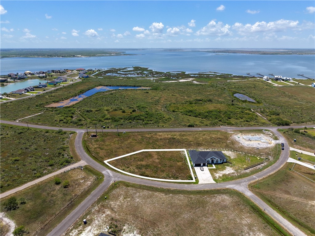 16 Northpointe Circle Rockport TX 78382