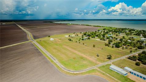 610 Wilhelm Austwell TX 77950