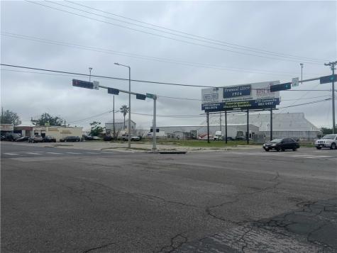 2802 Agnes Street Corpus Christi TX 78405