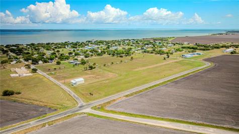 510 Wilhelm Austwell TX 77950