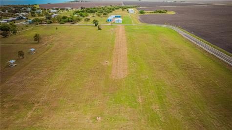 510 Wilhelm Austwell TX 77950