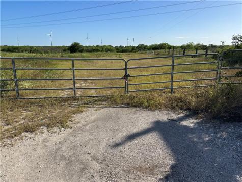 21316 County Road 798 Mathis TX 78389