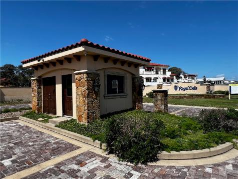 1201-R Royal Oaks Trai Fulton TX 78358