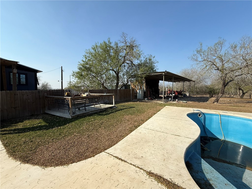 1331 Highway 281 S George West TX 78022