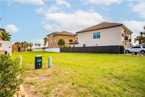 251 La Joya Port Aransas TX 78373