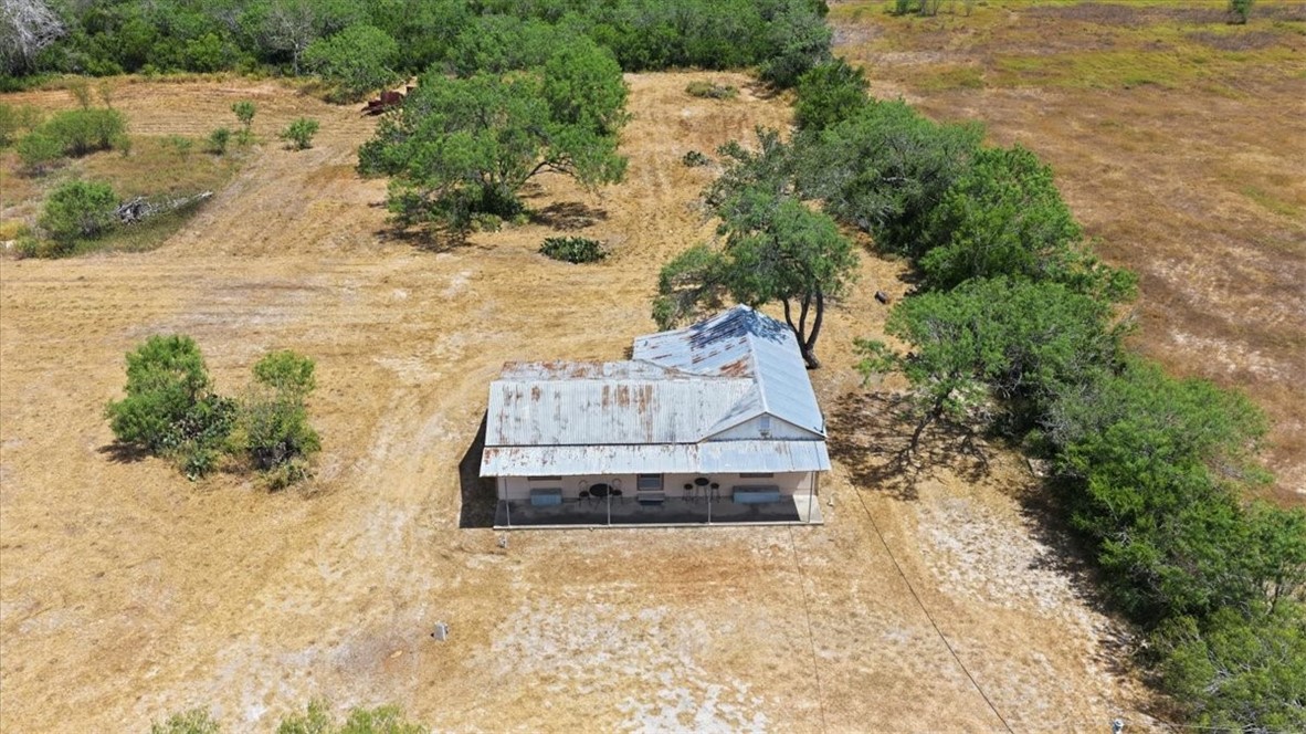 1507 Middle Road George West TX 78022