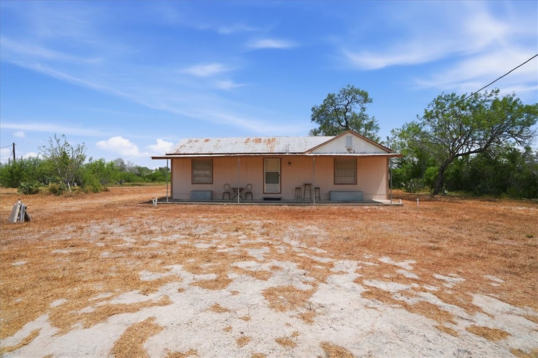 1507 Middle Road George West TX 78022